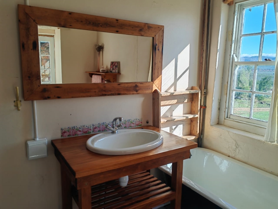 6 Bedroom Property for Sale in Joubertina Eastern Cape